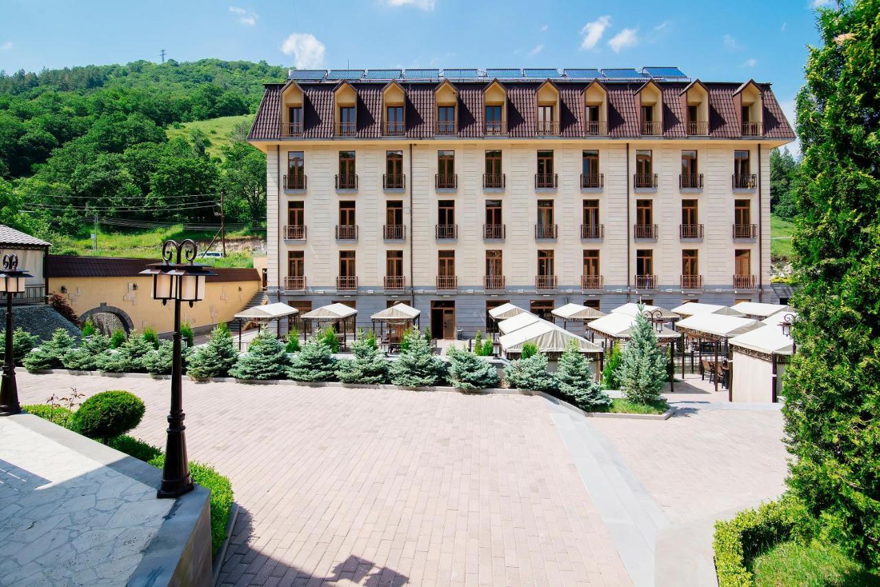 Elegant Hotel & Resort Tsaghkadzor Ngoại thất bức ảnh
